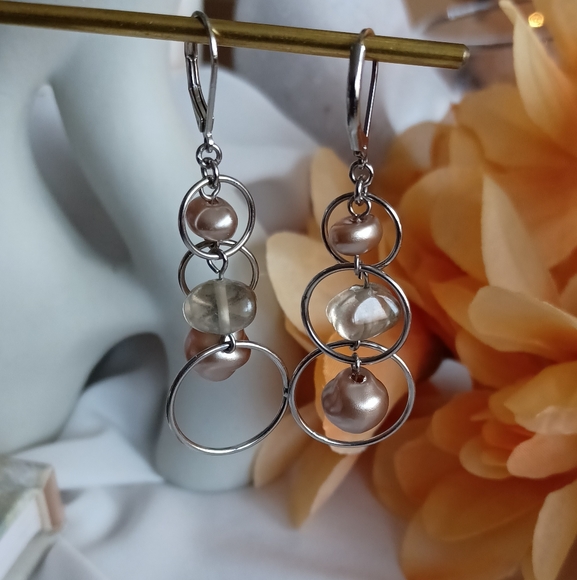 Irregular Geometric Earrings - Picture 13 of 13